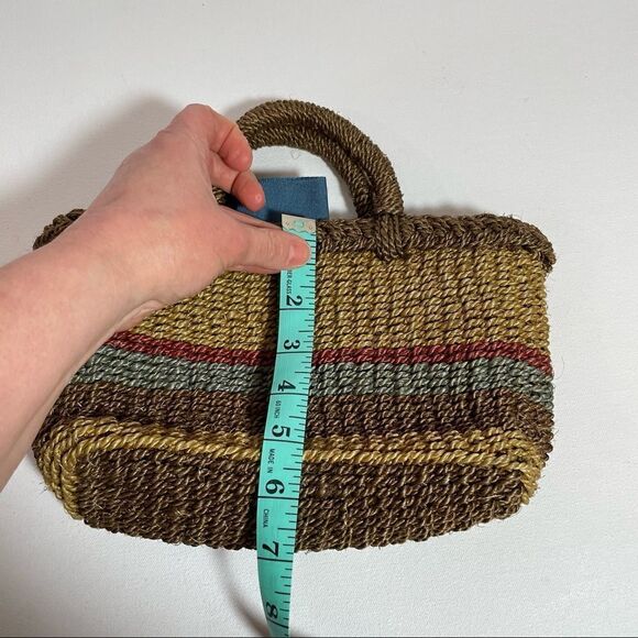 Petite handmade basket 🧺 tote with blue grosgrain ribbon from Whole Foods - Picture 4 of 8